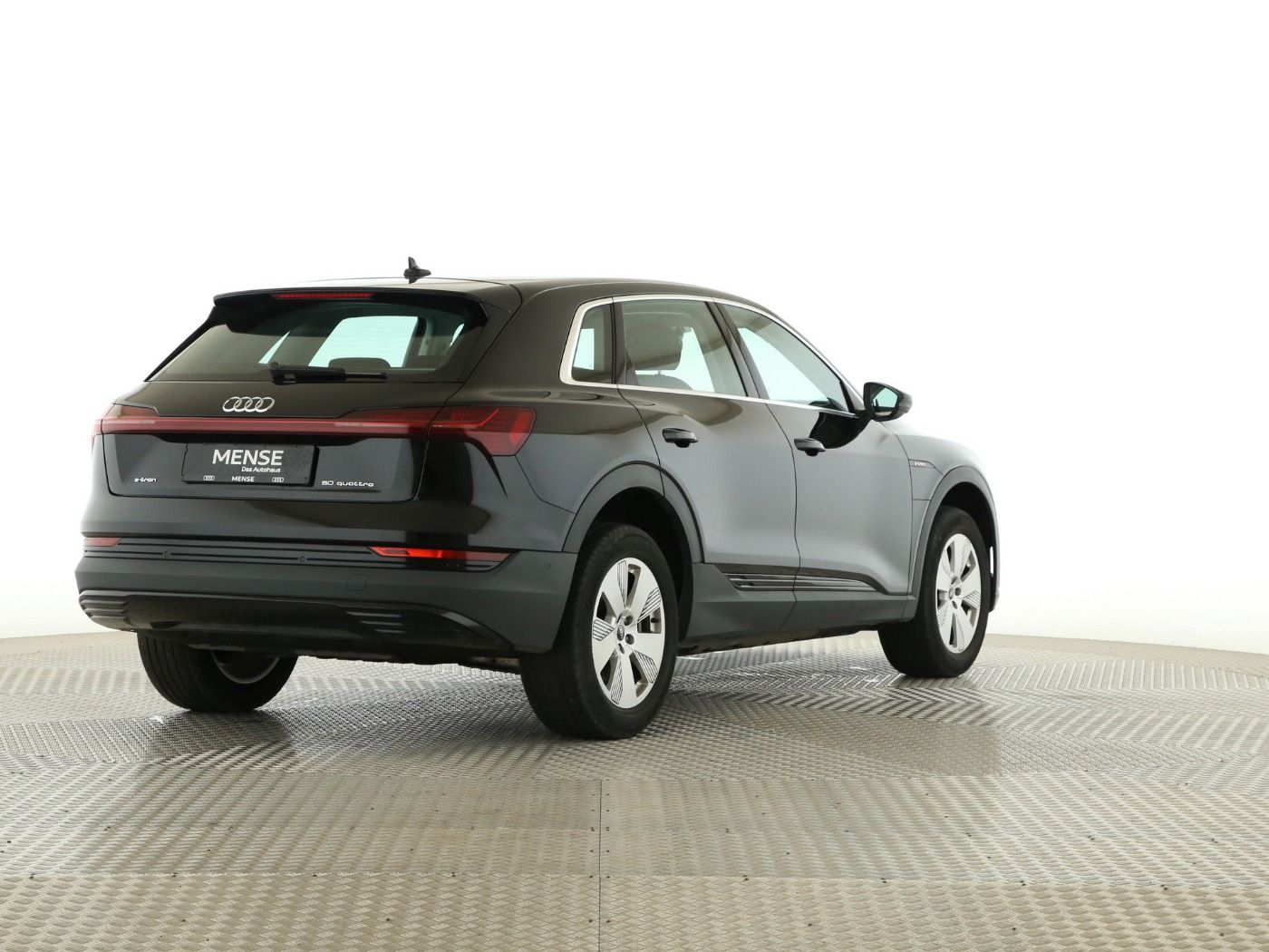 Fahrzeug autohaus mense Fahrzeugabbildung Audi e-tron quattro 230kW AHK|Luft|Standhzg|LED|Navi