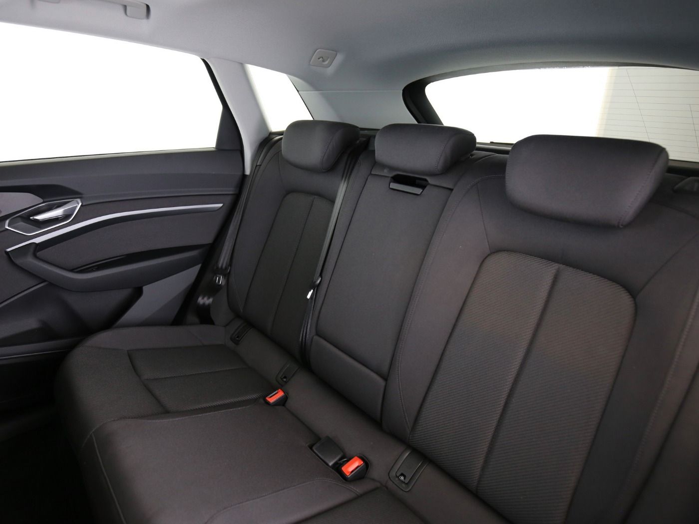 Fahrzeug autohaus mense Fahrzeugabbildung Audi e-tron 50 quattro advanced Luft|Pano|SD|Standhzg