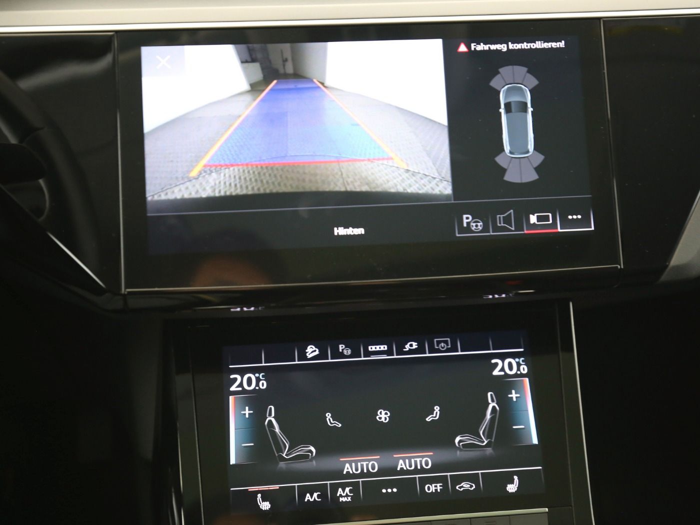 Fahrzeug autohaus mense Fahrzeugabbildung Audi e-tron 50 quattro advanced Luft|Pano|SD|Standhzg