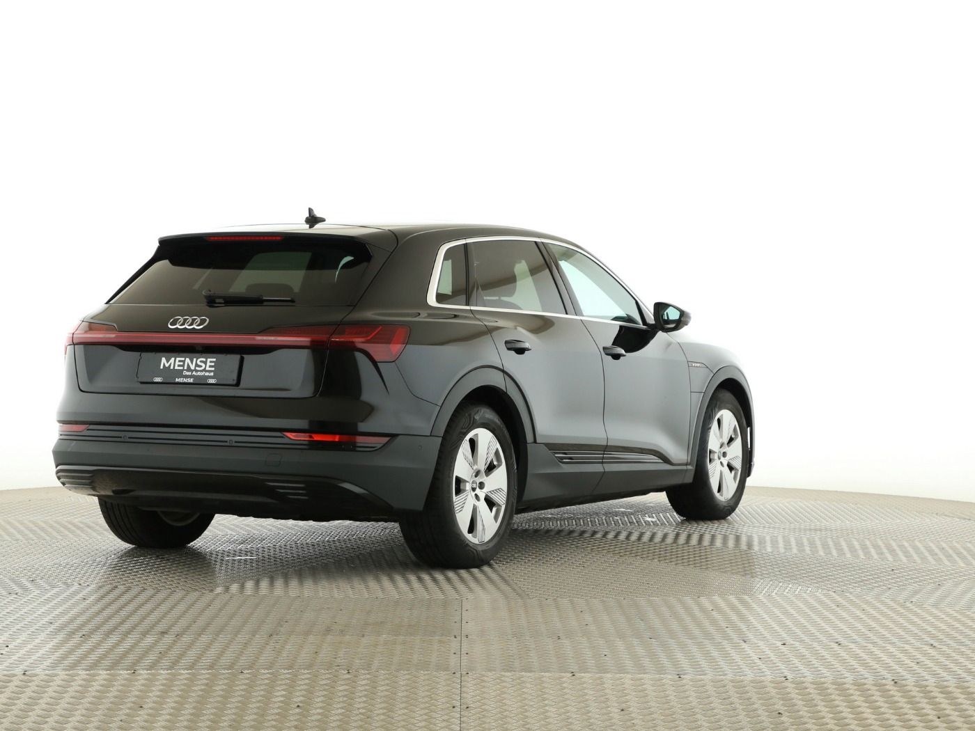 Fahrzeug autohaus mense Fahrzeugabbildung Audi e-tron 50 quattro advanced Luft|Pano|SD|Standhzg