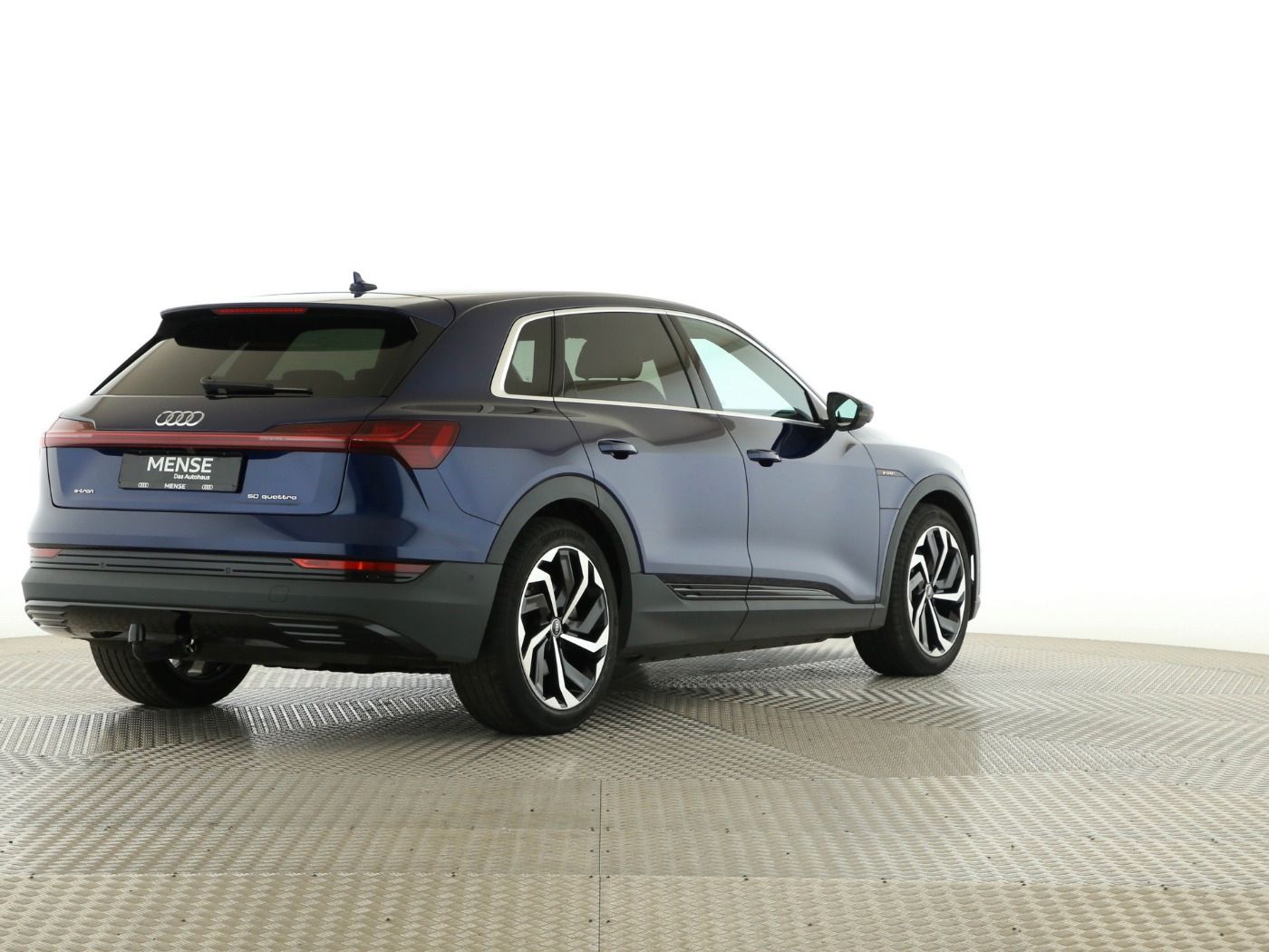 Fahrzeug autohaus mense Fahrzeugabbildung Audi e-tron 50 quattro advanced AHK|Luft|Standhzg|LED