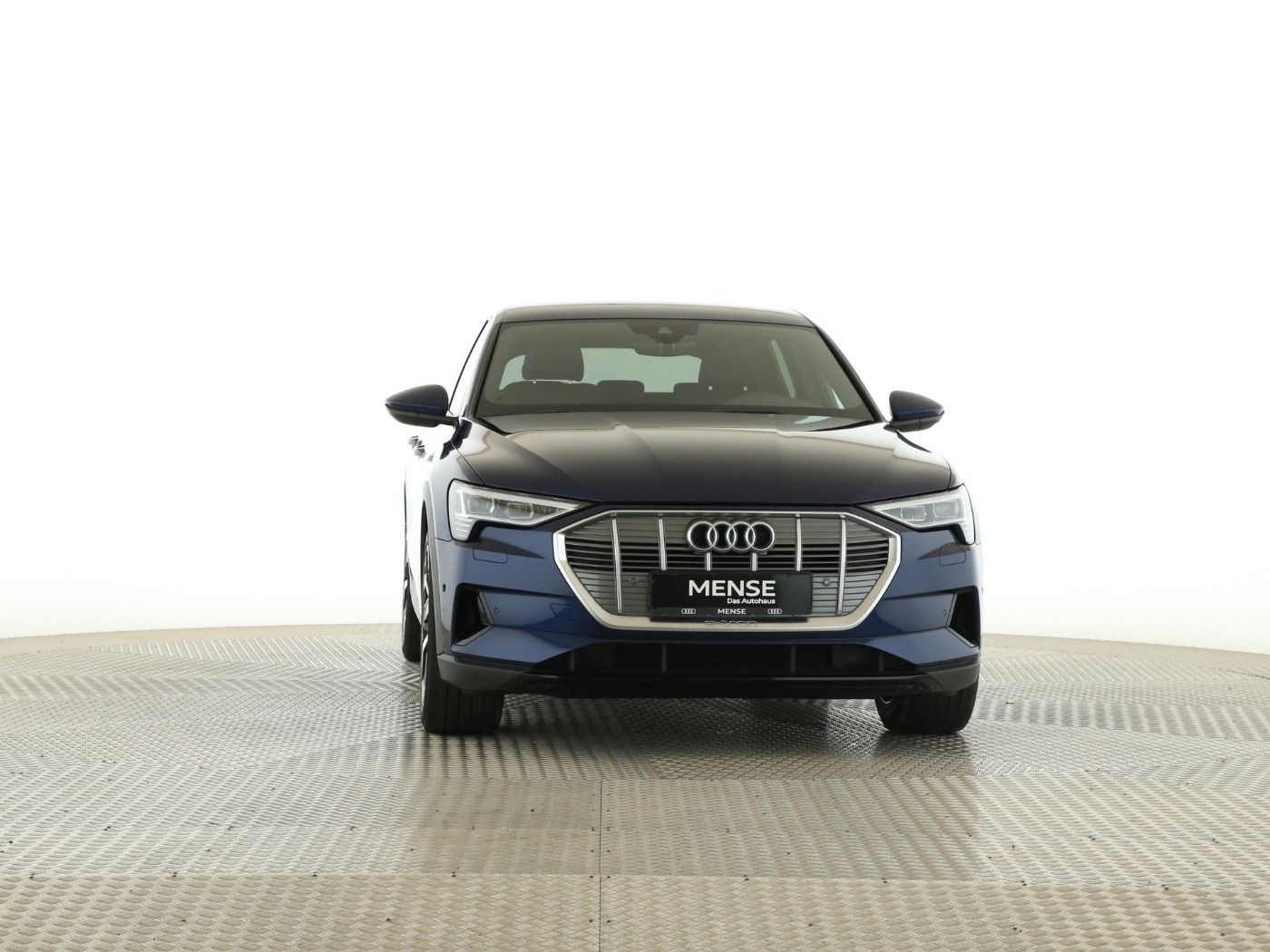 Fahrzeug autohaus mense Fahrzeugabbildung Audi e-tron 50 quattro advanced AHK|Luft|Standhzg|LED