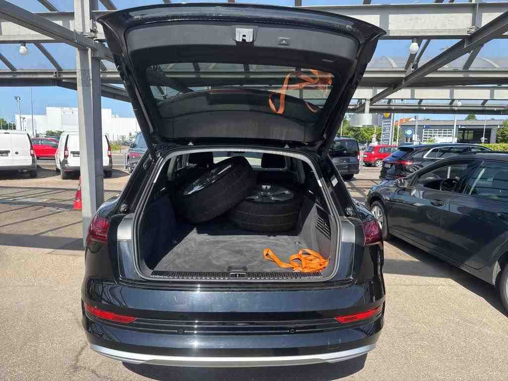 Fahrzeug autohaus mense Fahrzeugabbildung Audi e-tron advanced quattro 300kW CarPlay|AHK|Luft