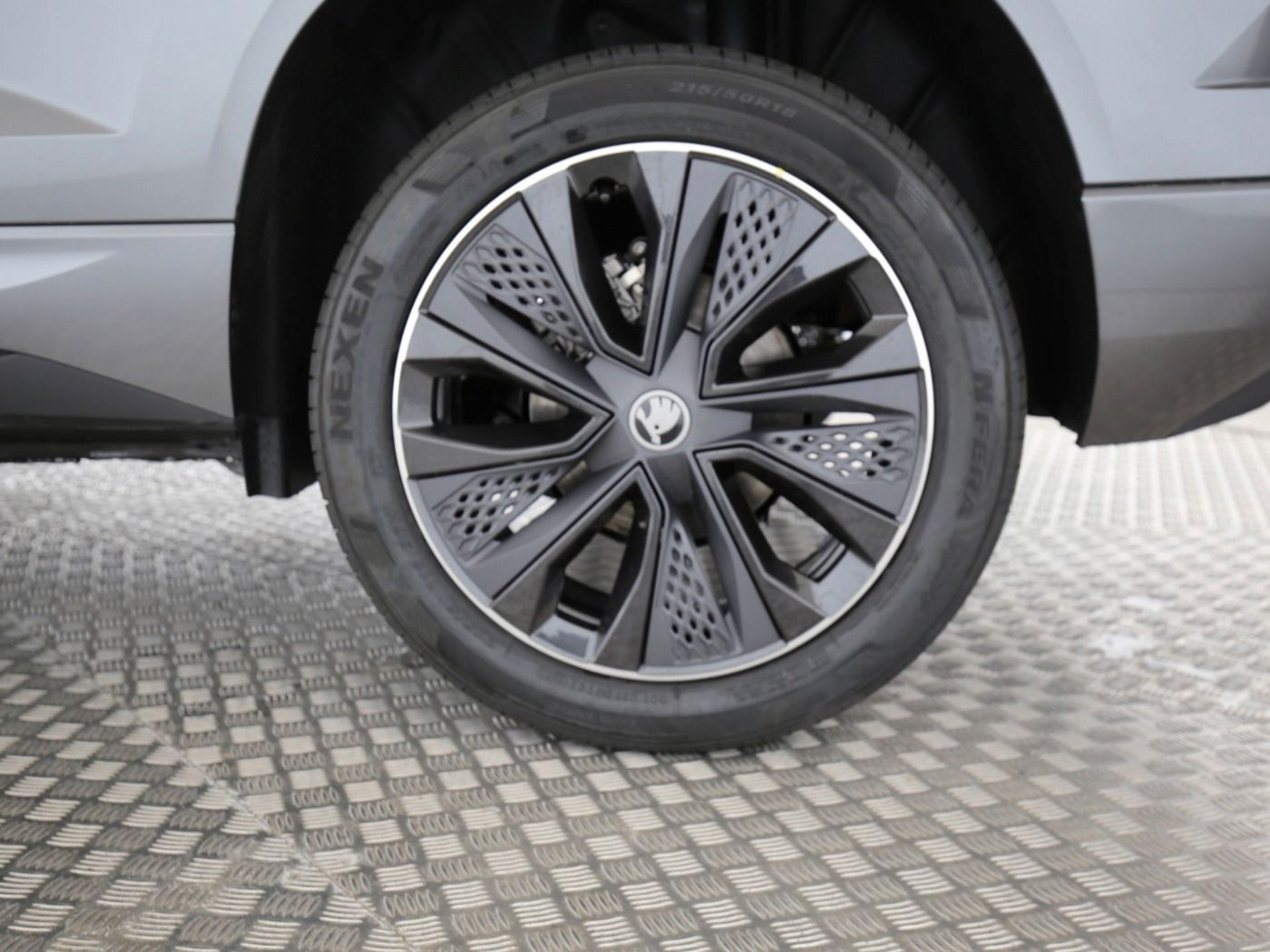 Fahrzeug autohaus mense Fahrzeugabbildung SKODA Karoq 1.5 TSI ACT Sportline Matrix|AHK|ACC|LED