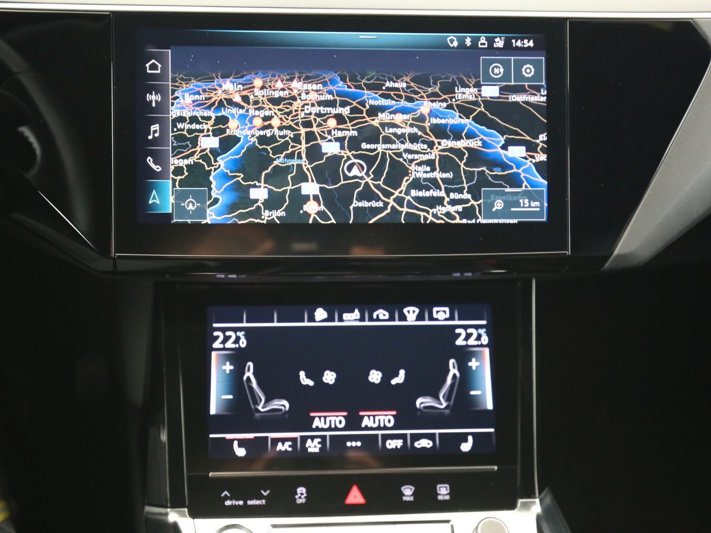 Fahrzeugabbildung Audi e-tron Sportback 55 quattro Matrix|B&O|AHK|SD