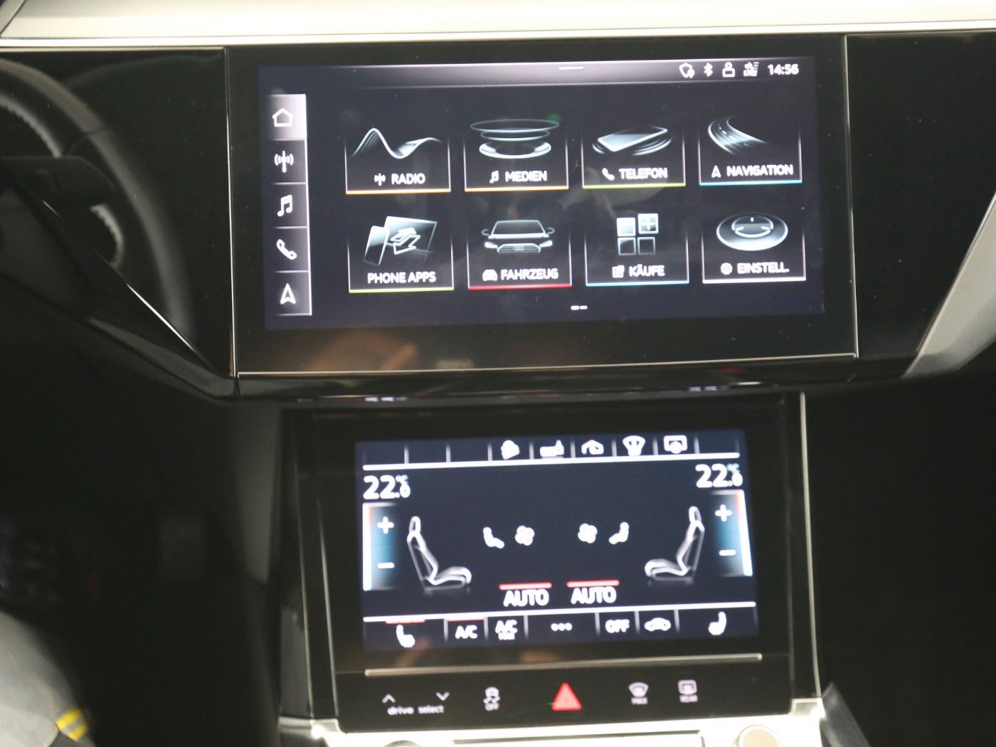 Fahrzeugabbildung Audi e-tron Sportback 55 quattro Matrix|B&O|AHK|SD