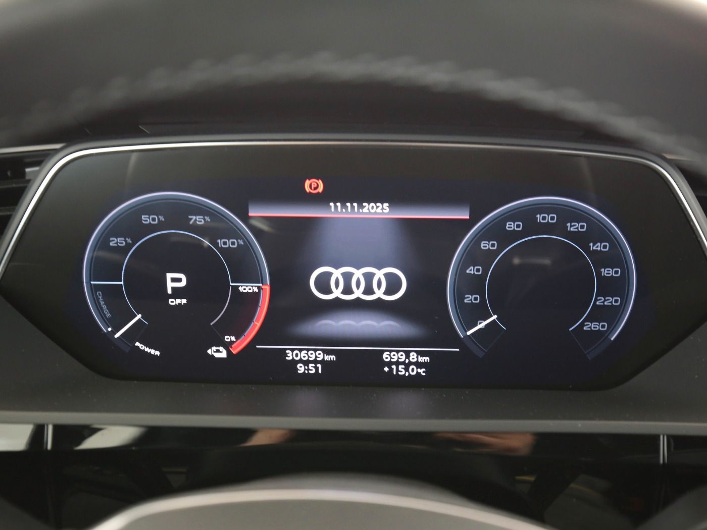 Fahrzeug autohaus mense Fahrzeugabbildung Audi e-tron Sportback 50 quattro advanced AHK|Luft