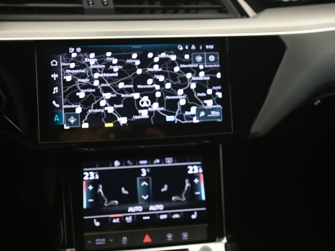 Fahrzeug autohaus mense Fahrzeugabbildung Audi e-tron Sportback 50 quattro advanced AHK|Luft