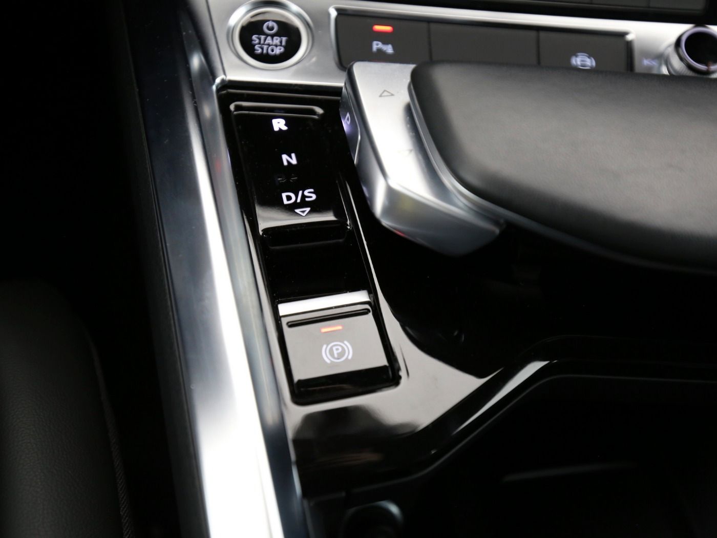 Fahrzeug autohaus mense Fahrzeugabbildung Audi e-tron Sportback 50 quattro advanced AHK|Luft