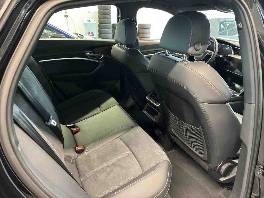 Fahrzeug autohaus mense Fahrzeugabbildung Audi e-tron Sportback advanced quattro 230kW AHK|Luft