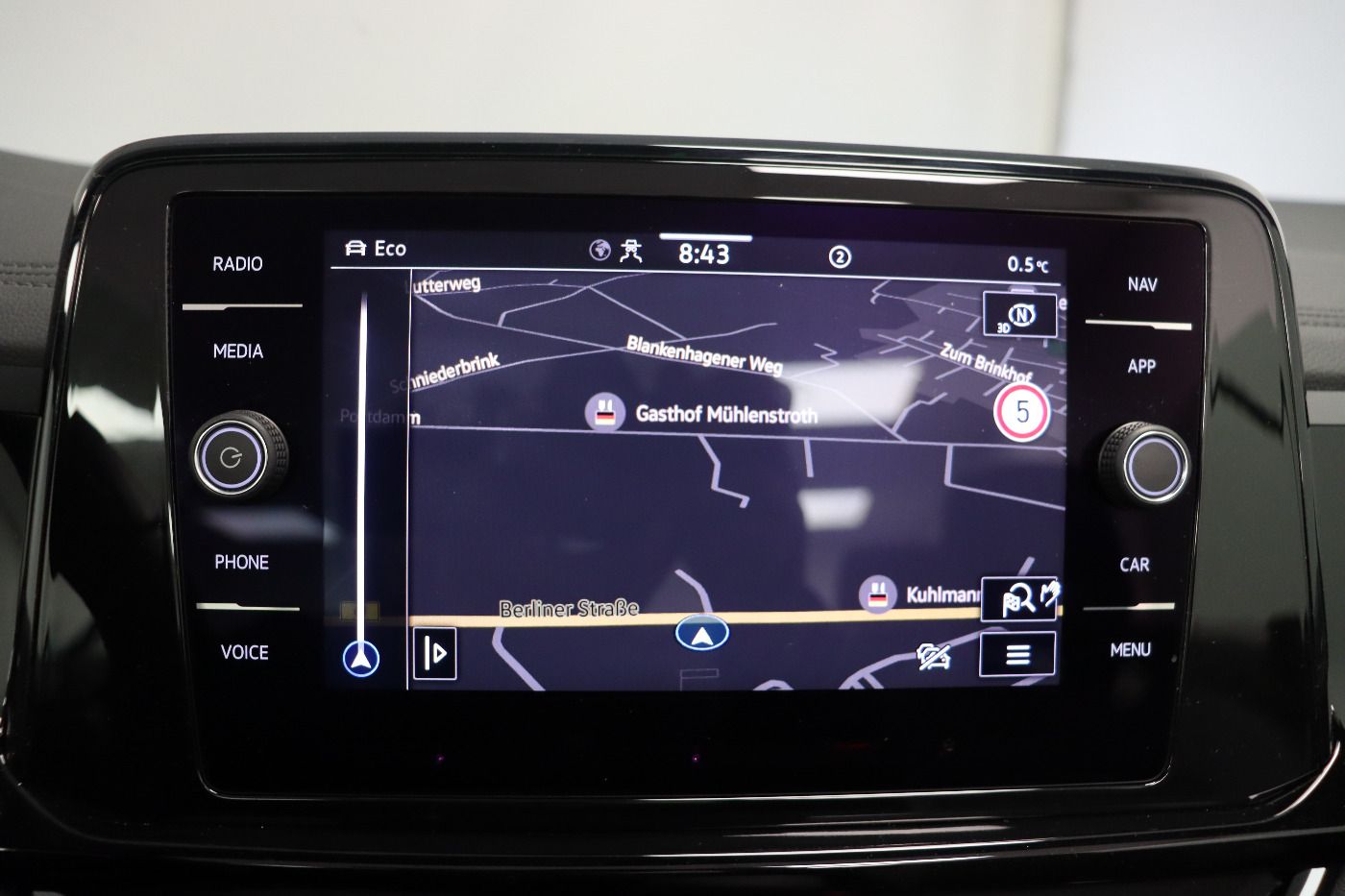 Fahrzeug autohaus mense Fahrzeugabbildung Volkswagen T-Roc Cabriolet 1.5 TSI DSG R-line IQ.Light|ACC