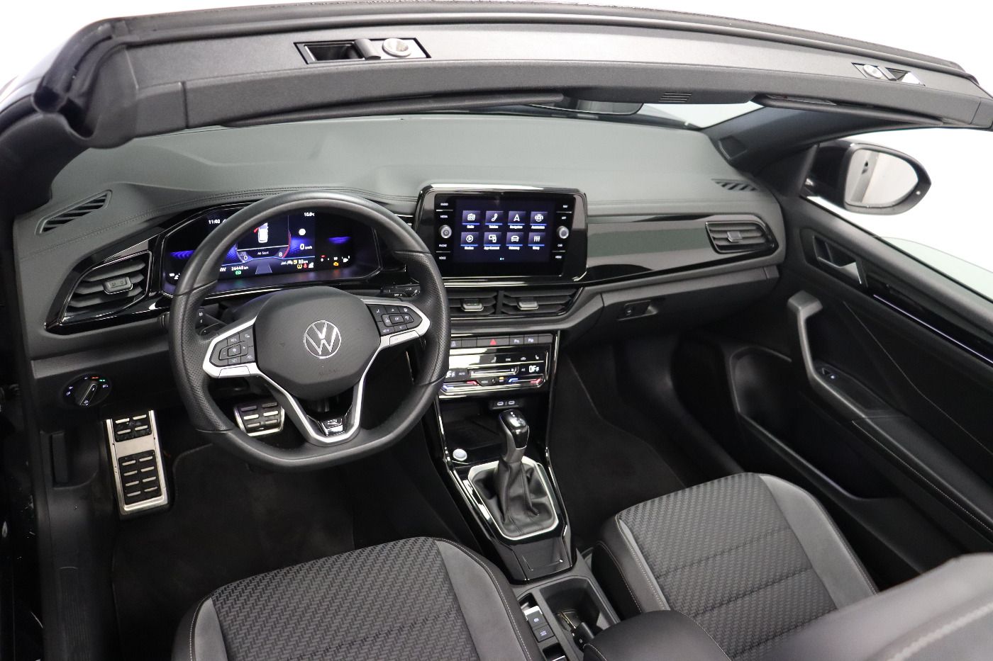 Fahrzeugabbildung Volkswagen T-Roc Cabriolet 1.5 TSI DSG R-Line IQ.Light|ACC