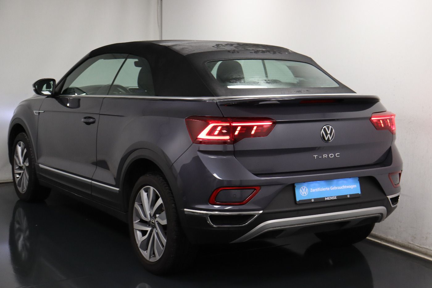 Fahrzeugabbildung Volkswagen T-Roc Cabriolet 1.5 TSI DSG Sytel Move FLA ACC