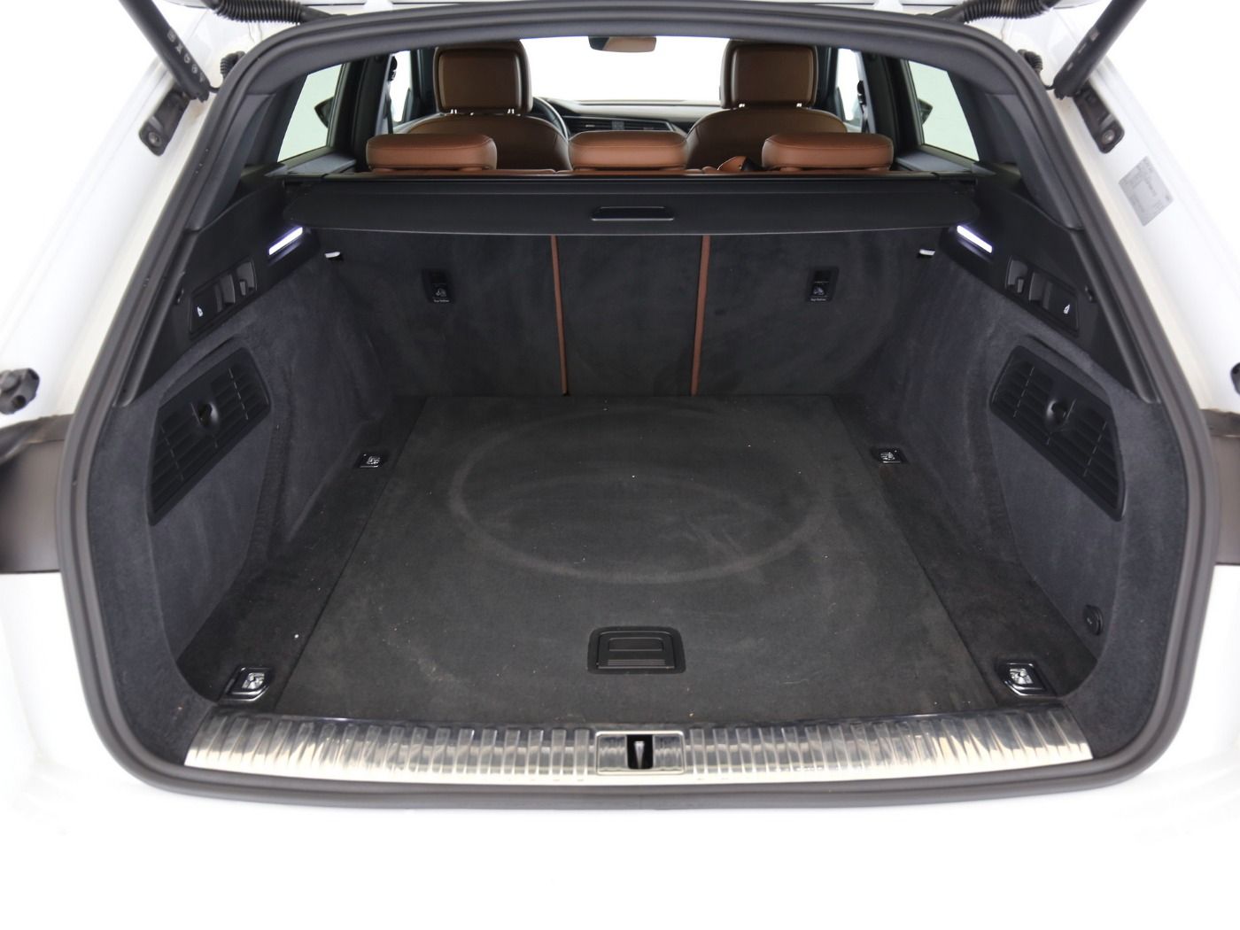 Fahrzeug autohaus mense Fahrzeugabbildung Audi e-tron 50 quattro AHK|Luft|Standhzg|LED|Navi|PDC