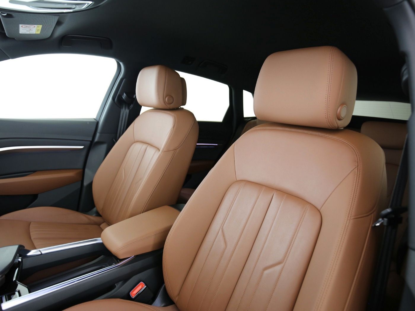 Fahrzeug autohaus mense Fahrzeugabbildung Audi e-tron 50 quattro AHK|Luft|Standhzg|LED|Navi|PDC