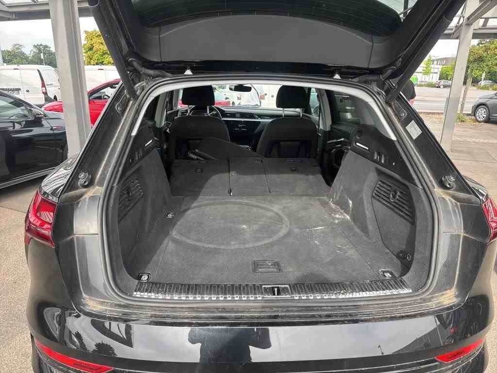 Fahrzeug autohaus mense Fahrzeugabbildung Audi e-tron 55 quattro advanced CarPlay|AHK|Luft