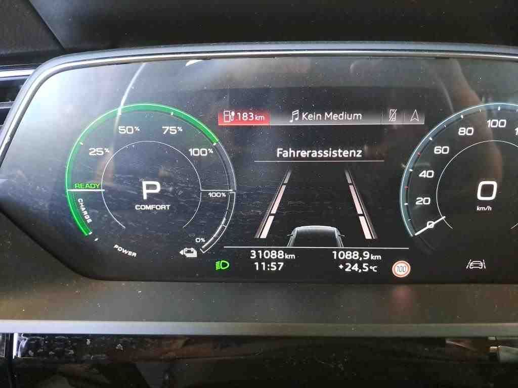 Fahrzeugabbildung Audi e-tron 50 quattro S line Luft|Pano|SD|LED|PDC