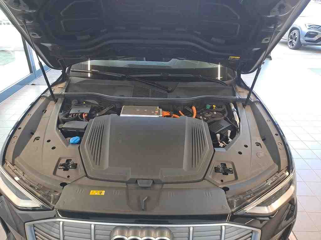 Fahrzeugabbildung Audi e-tron 50 quattro S line Luft|Pano|SD|LED|PDC