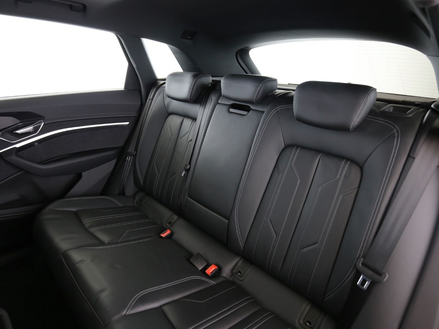 Fahrzeugabbildung Audi e-tron 50 quattro