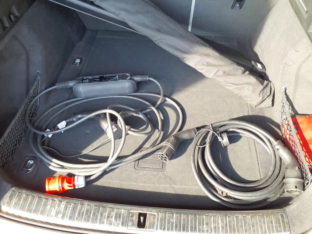 Fahrzeug autohaus mense Fahrzeugabbildung Audi e-tron 55 quattro Matrix|B&O|CarPlay|HUD|Luft