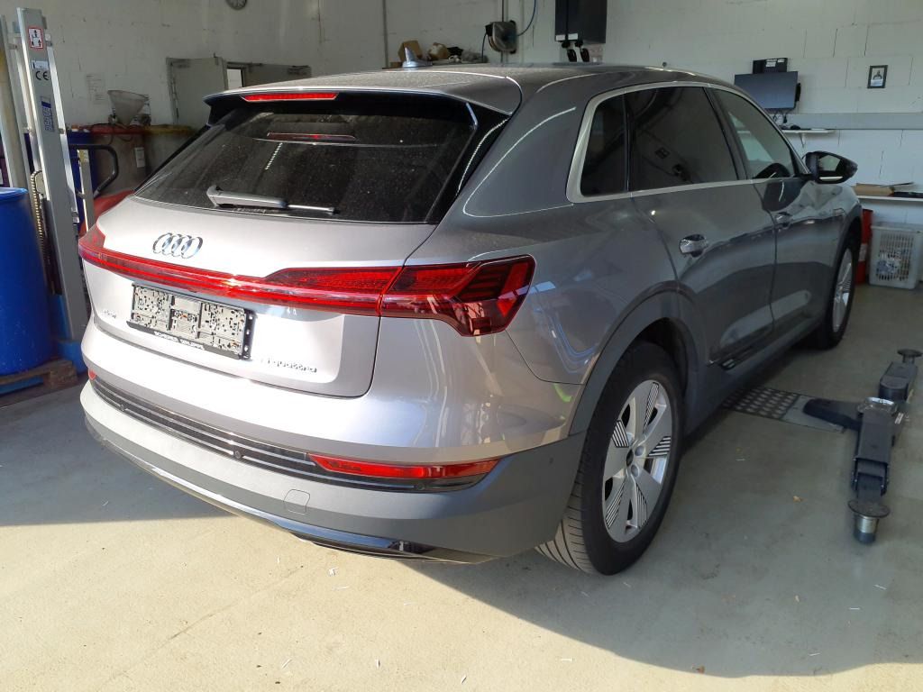 Fahrzeug autohaus mense Fahrzeugabbildung Audi e-tron 55 quattro Matrix|B&O|CarPlay|HUD|Luft