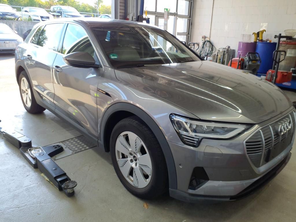 Fahrzeug autohaus mense Fahrzeugabbildung Audi e-tron 55 quattro Matrix|B&O|CarPlay|HUD|Luft