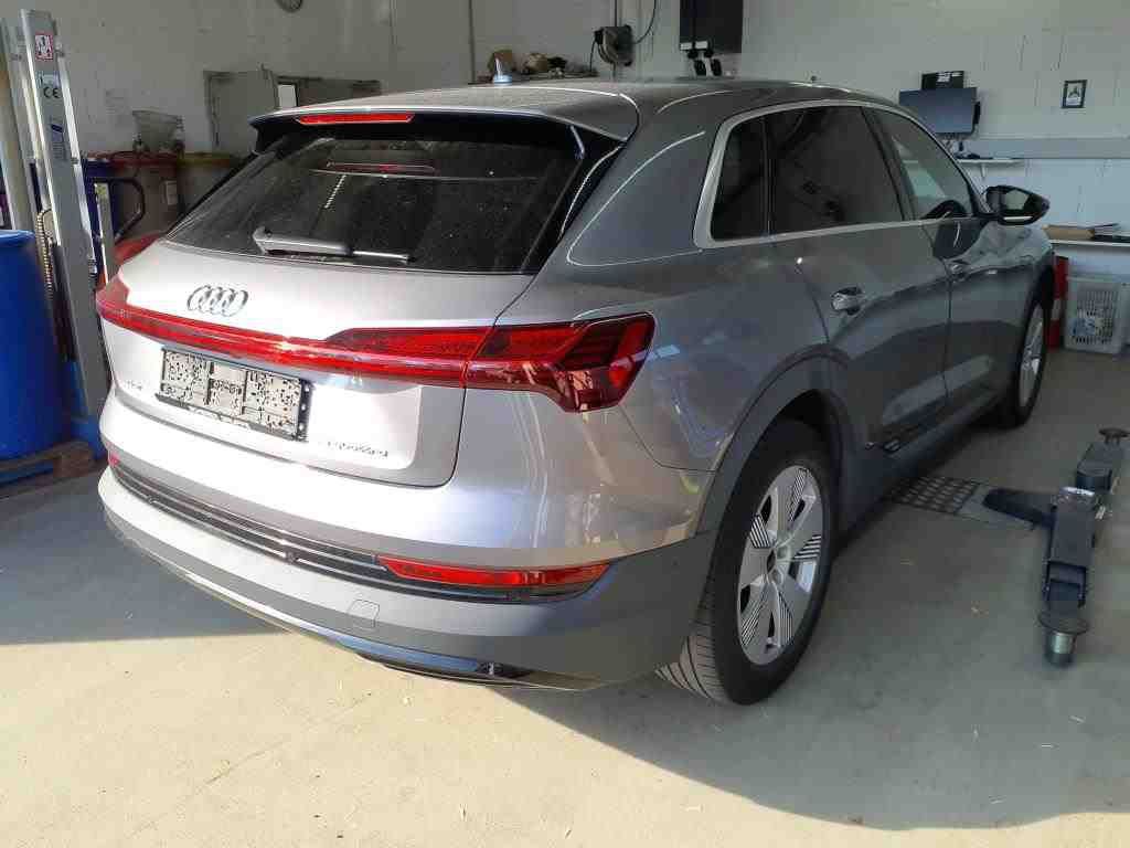 Fahrzeug autohaus mense Fahrzeugabbildung Audi e-tron 55 quattro Matrix|B&O|CarPlay|HUD|Luft