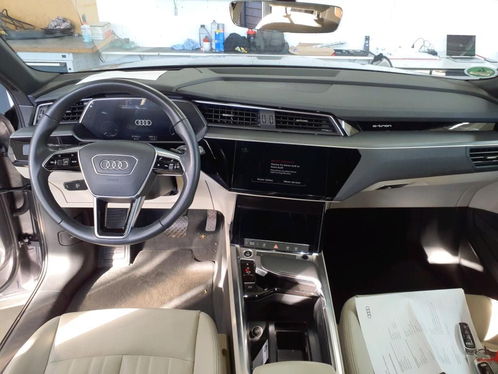 Fahrzeug autohaus mense Fahrzeugabbildung Audi e-tron 55 quattro Matrix|B&O|CarPlay|HUD|Luft