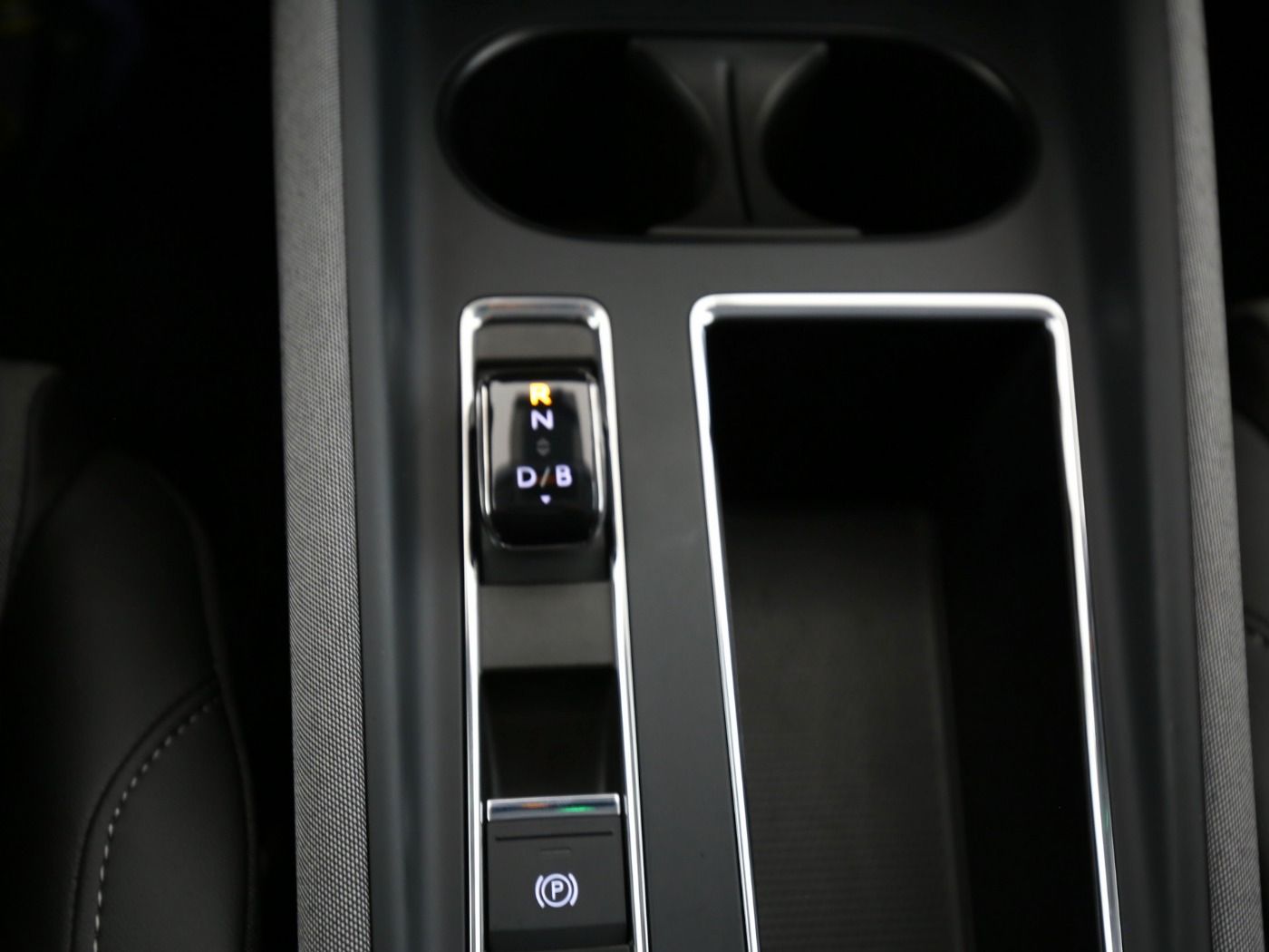 Fahrzeugabbildung SKODA Enyaq 60 Loft LED|Navi|VirtualCP|Akustikglas|PDC