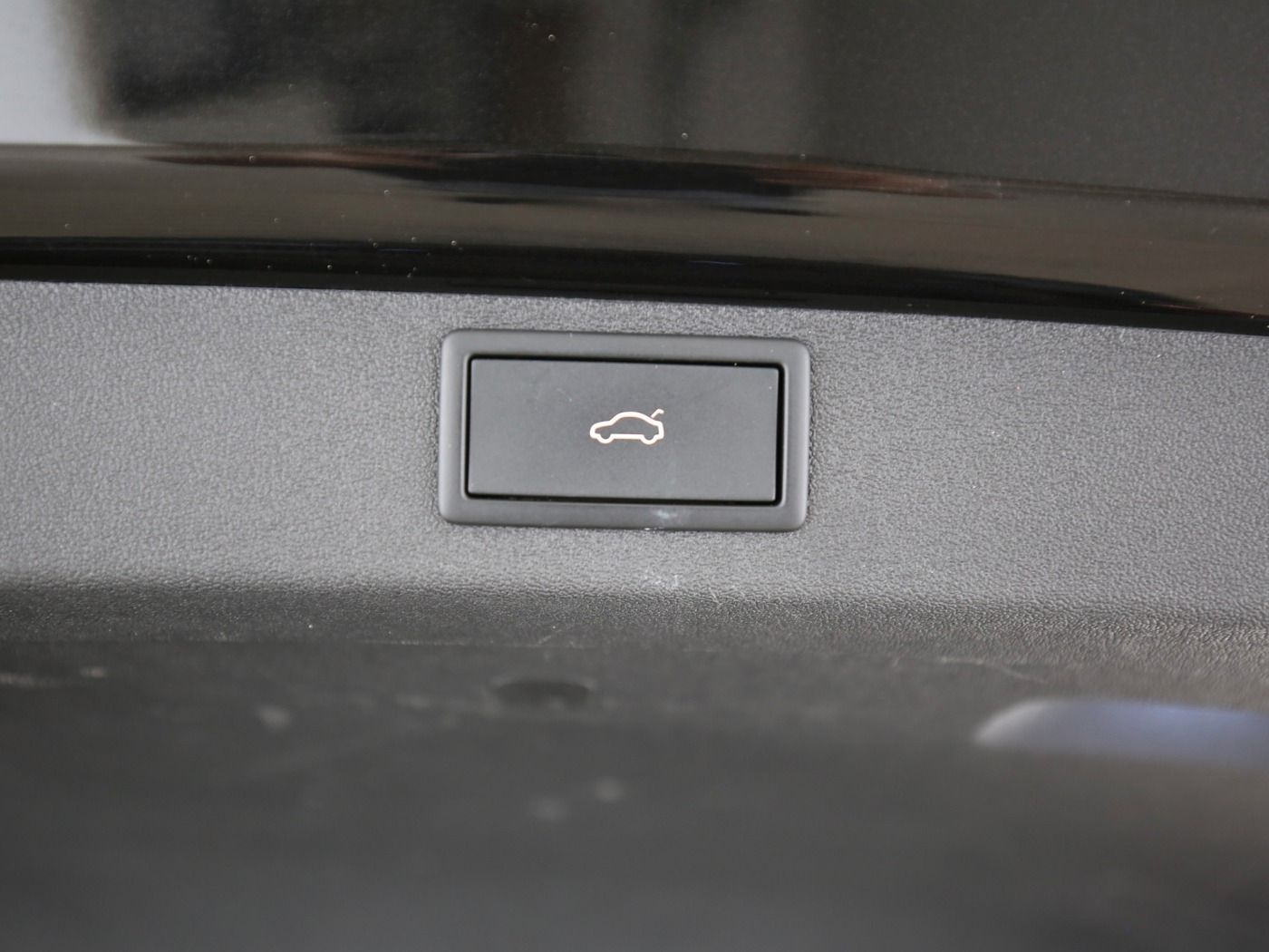 Fahrzeugabbildung SKODA Enyaq 60 Loft ACC|LED|Navi|VirtualCP|Akustikglas