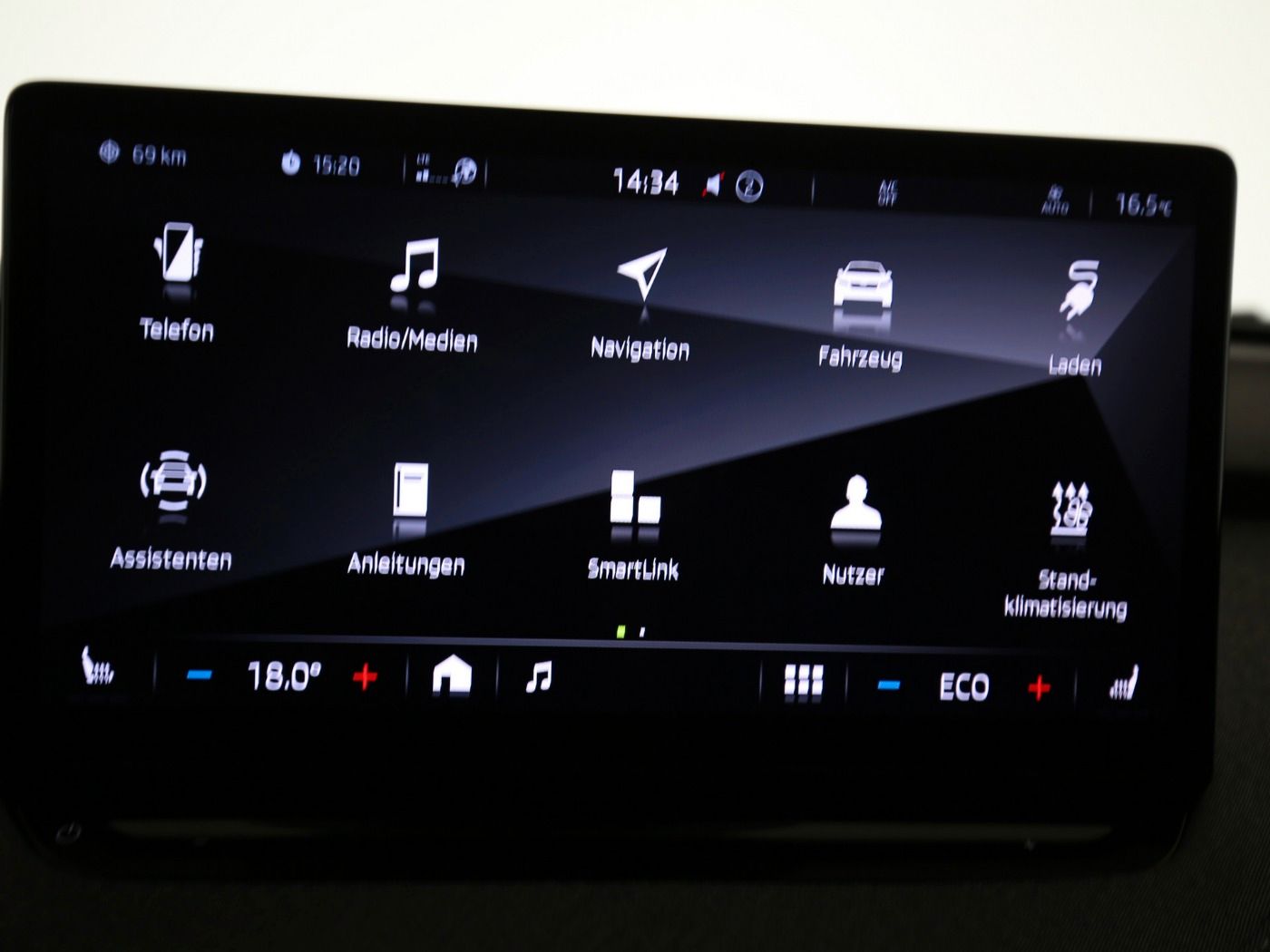 Fahrzeugabbildung SKODA Enyaq 60 Loft ACC|LED|Navi|VirtualCP|Akustikglas