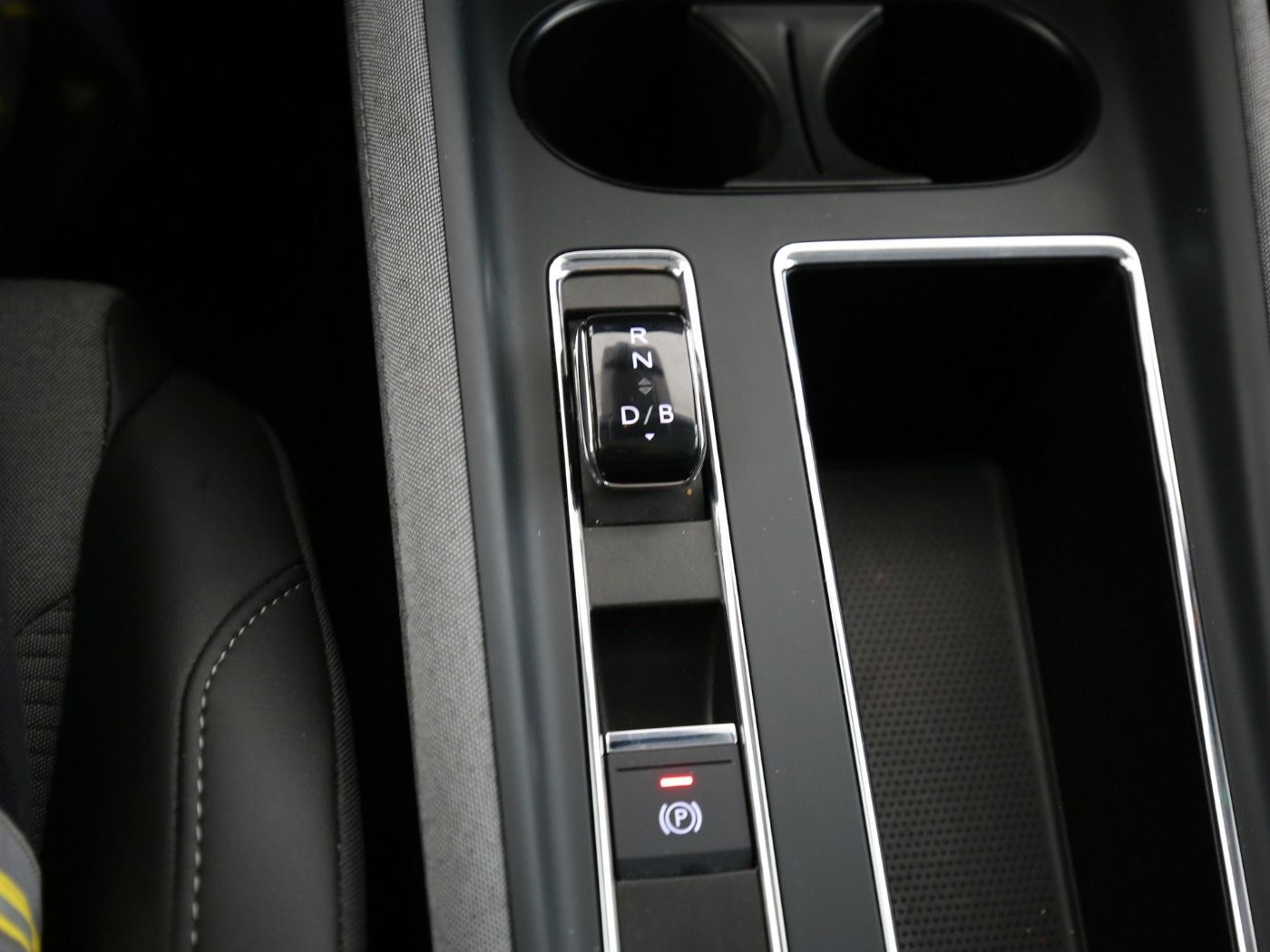 Fahrzeugabbildung SKODA Enyaq 60 Loft LED|Navi|VirtualCP|Akustikglas|PDC