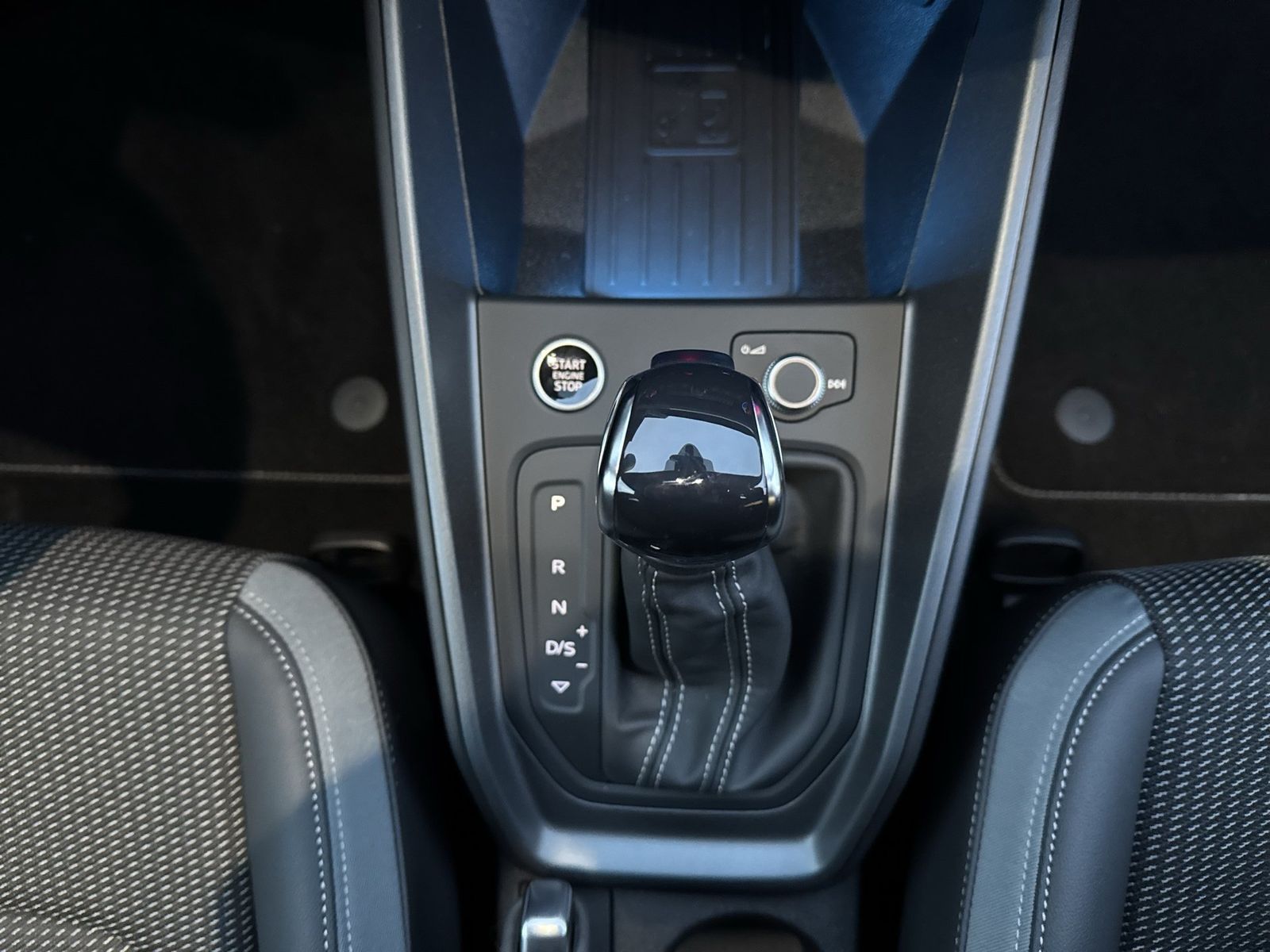 Fahrzeugabbildung Audi A1 Sportback 40TFSI S-Line CarPlay|ACC|LED