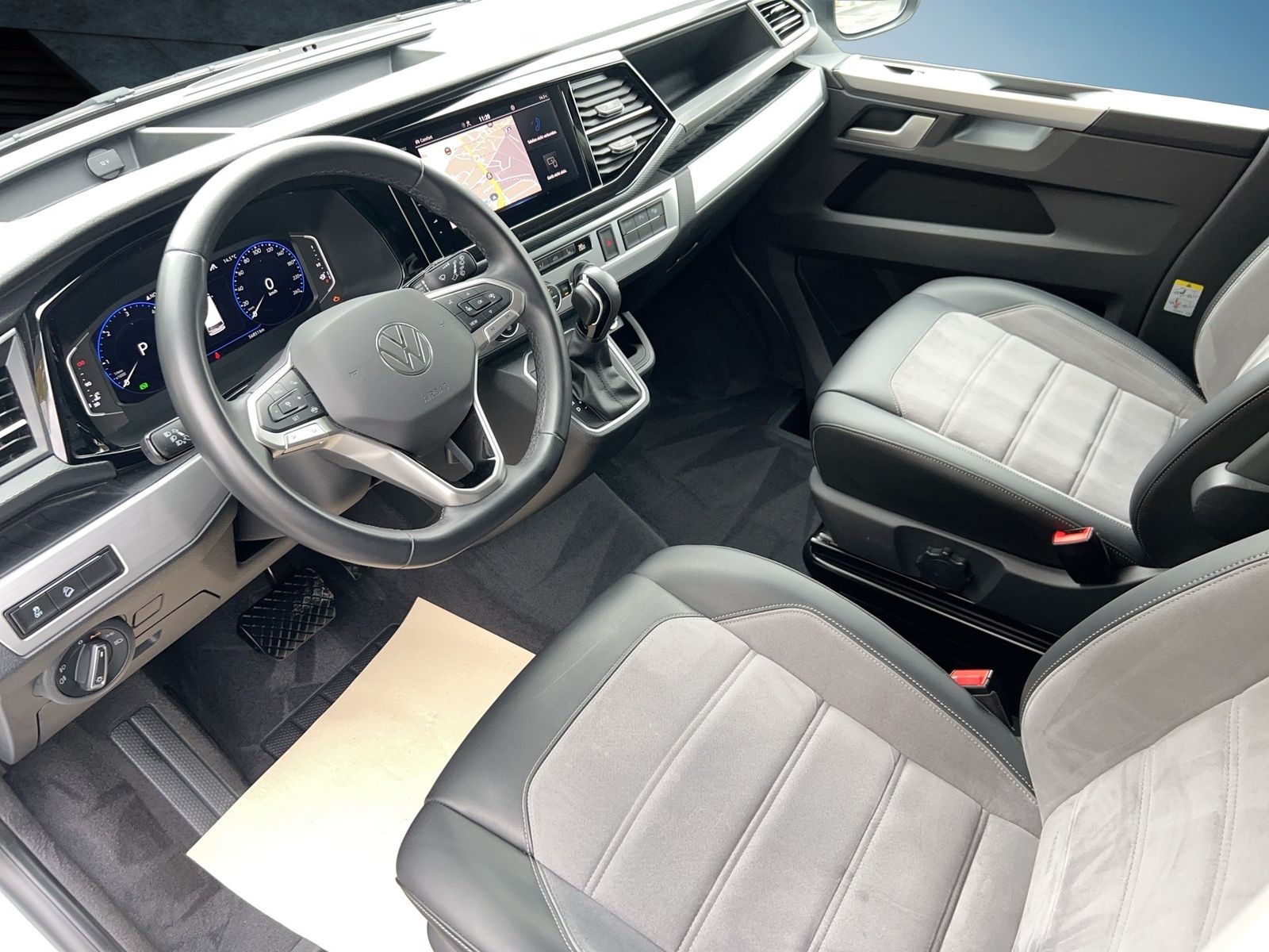 Fahrzeugabbildung Volkswagen T6.1 2.0 TDI 4Motion California Beach Tour AHK