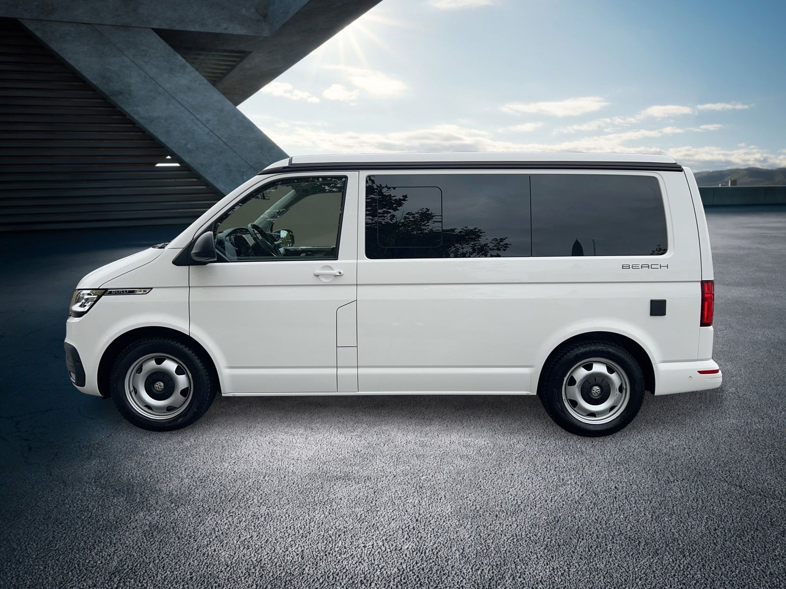 Fahrzeugabbildung Volkswagen T6.1 2.0 TDI 4Motion California Beach Tour AHK