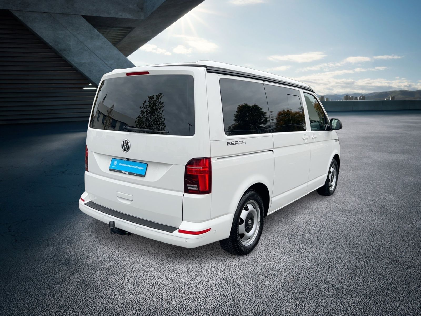 Fahrzeugabbildung Volkswagen T6.1 2.0 TDI 4Motion California Beach Tour AHK