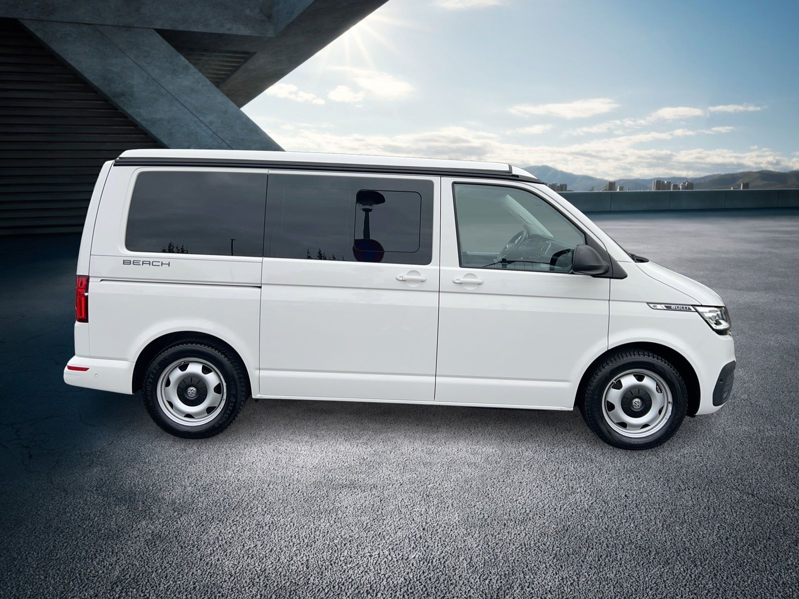 Fahrzeugabbildung Volkswagen T6.1 2.0 TDI 4Motion California Beach Tour AHK