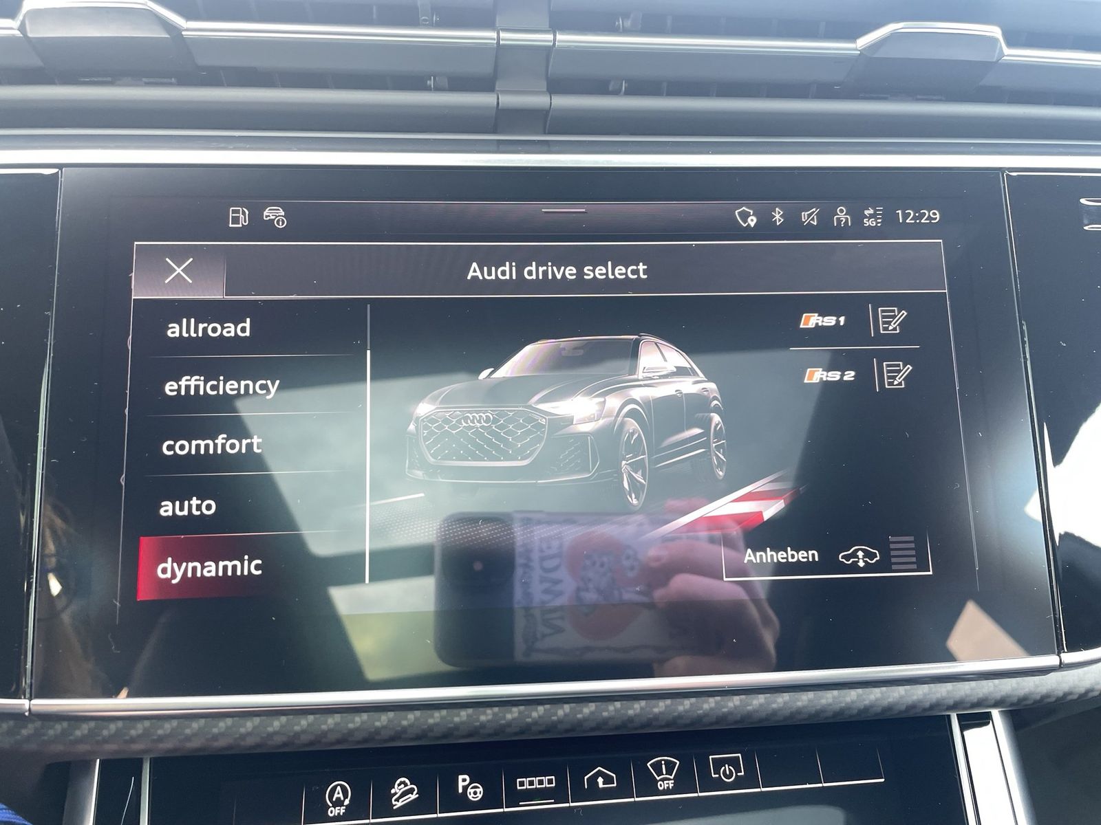 Fahrzeugabbildung Audi RS Q8 performance Keramik / 305 km/h