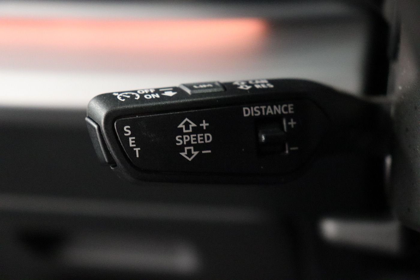 Fahrzeug autohaus mense Fahrzeugabbildung Audi Q8 45 TDI quattro tiptronic S line Matrix|AHK|LM