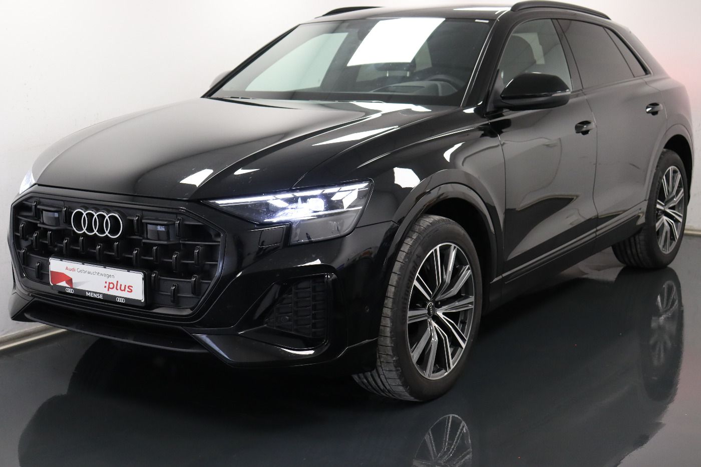 Fahrzeug autohaus mense Fahrzeugabbildung Audi Q8 45 TDI quattro tiptronic S line Matrix|AHK|LM