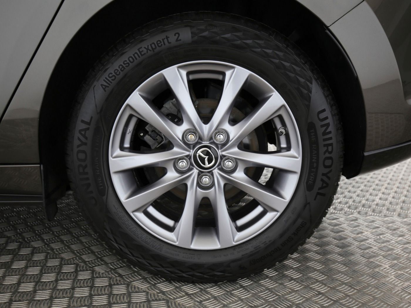 Fahrzeugabbildung Mazda 3 SKYACTIV-G 2.0 Selection HUD|ACC|LED|Navi|PDC