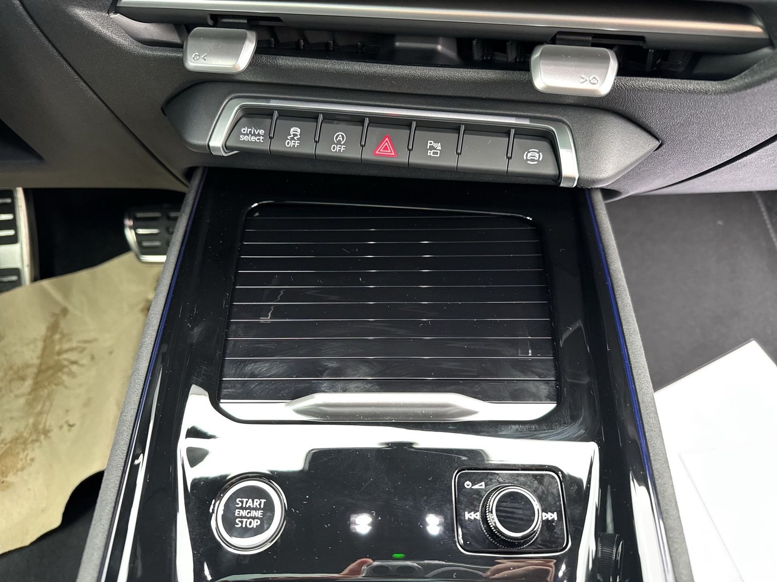 Fahrzeugabbildung Audi Q3 SUV TFSI 110kW S tronic TechPro|Pano|HUD|