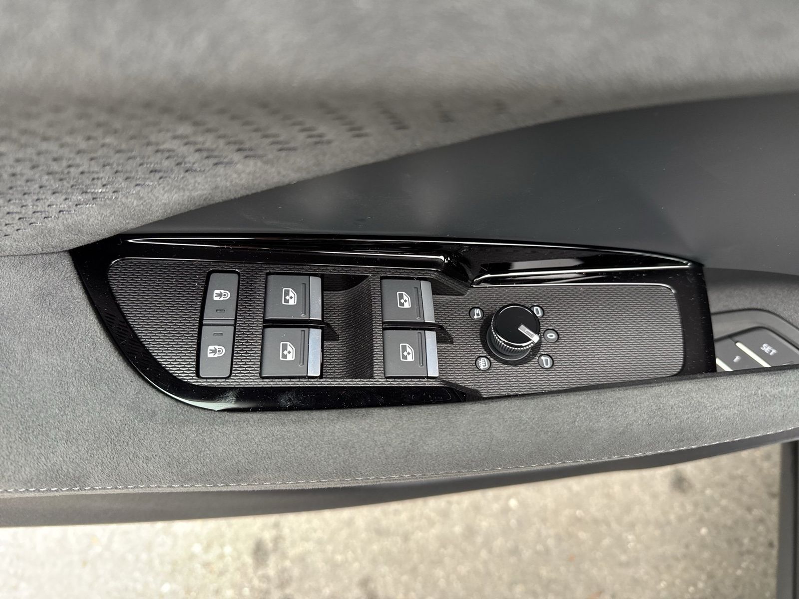 Fahrzeugabbildung Audi Q3 SUV TFSI 110kW S tronic TechPro|Pano|HUD|