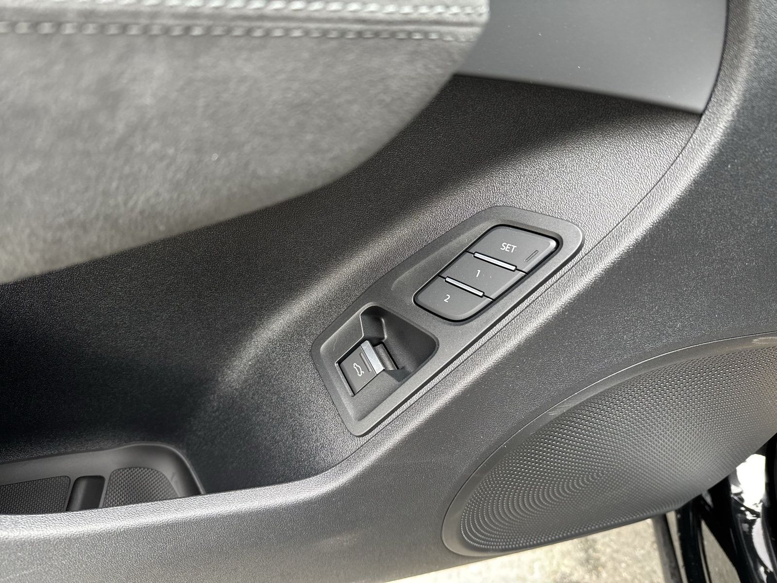 Fahrzeugabbildung Audi Q3 SUV TFSI 110kW S tronic TechPro|Pano|HUD|