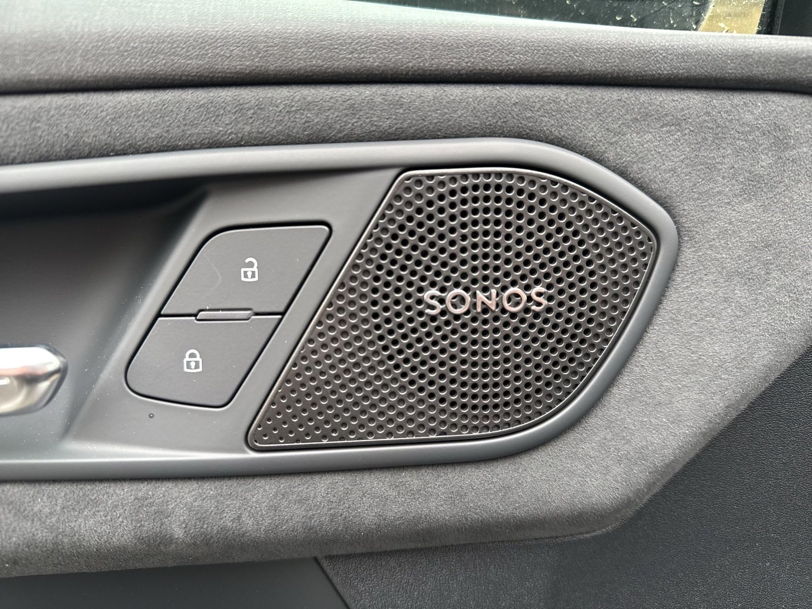 Fahrzeugabbildung Audi Q3 SUV TFSI 110kW S tronic TechPro|Pano|HUD|