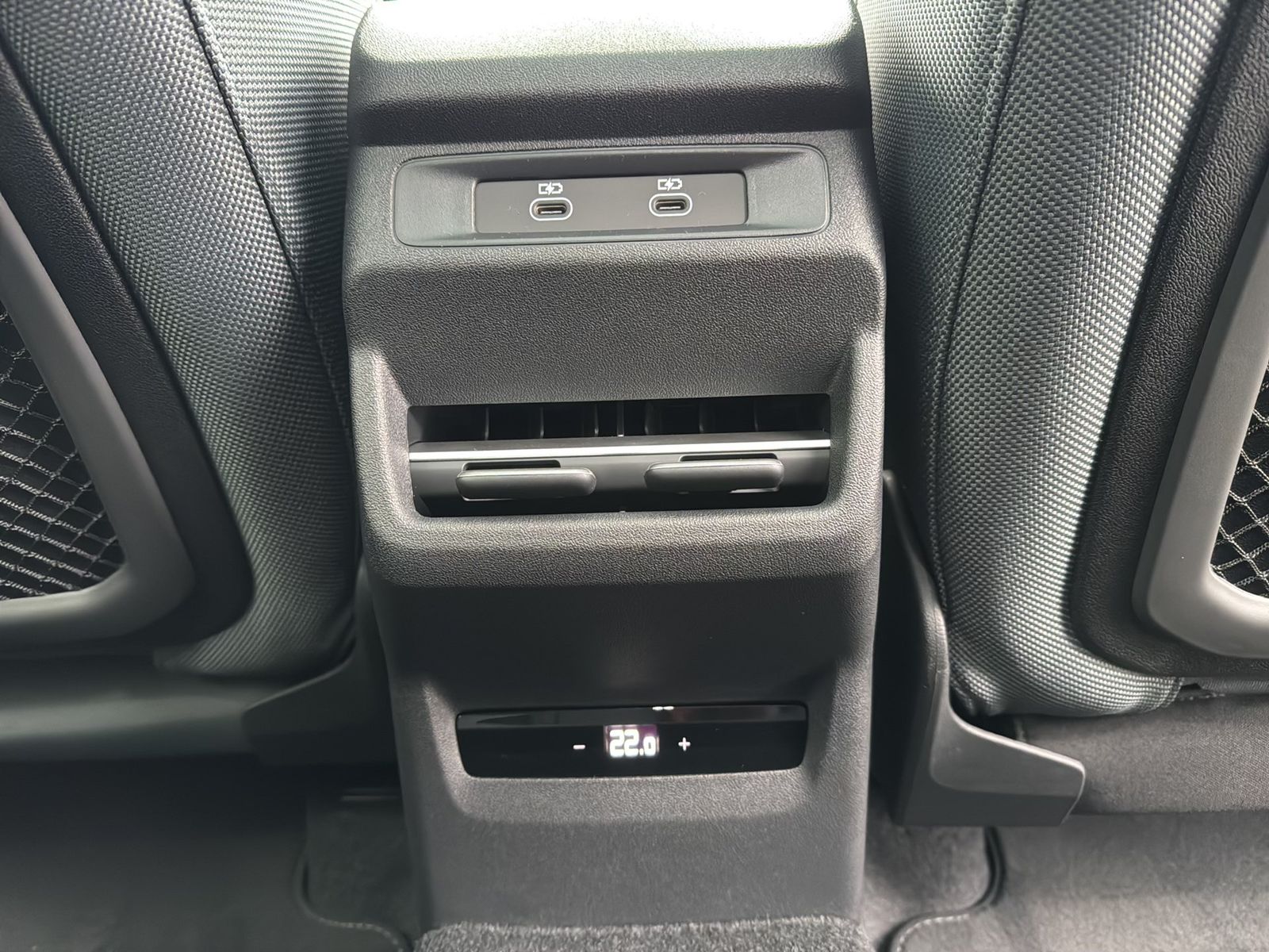 Fahrzeugabbildung Audi Q3 SUV e-hybrid 200 kW S tronic Matrix|Sonos|HUD