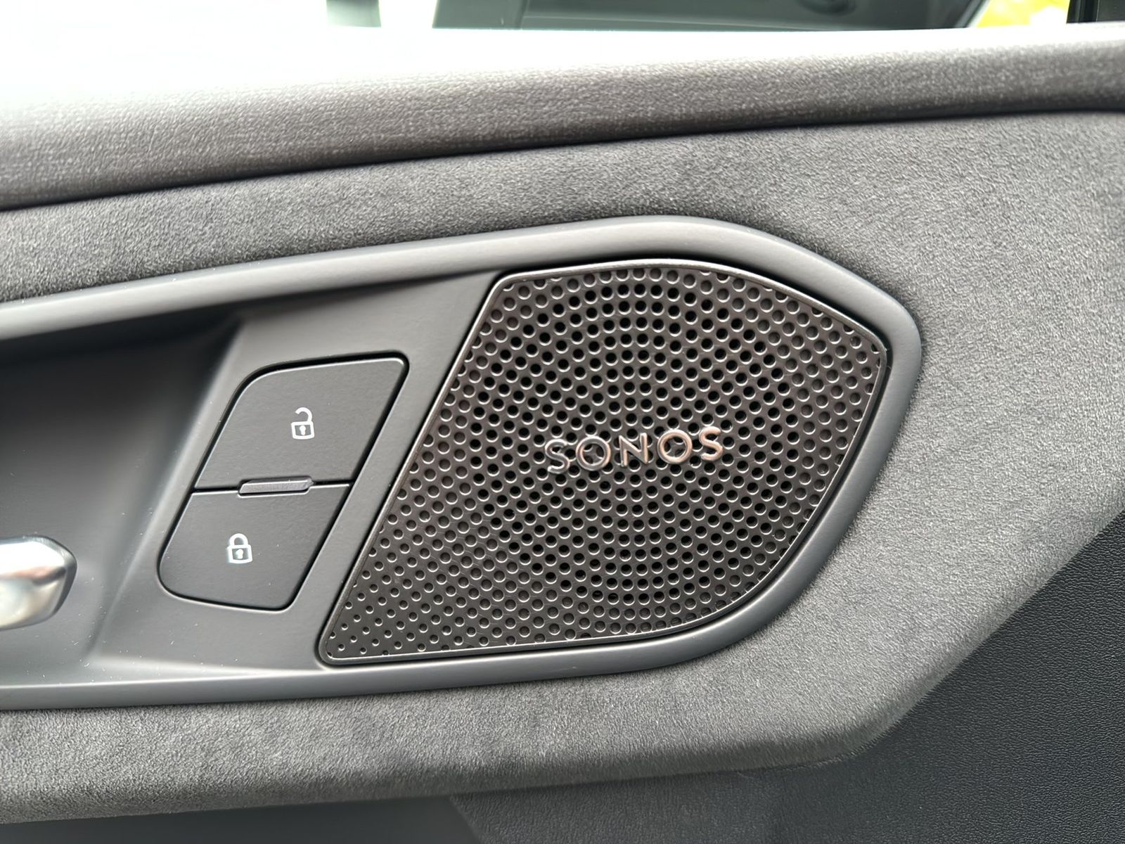 Fahrzeugabbildung Audi Q3 SUV e-hybrid 200 kW S tronic Matrix|Sonos|HUD