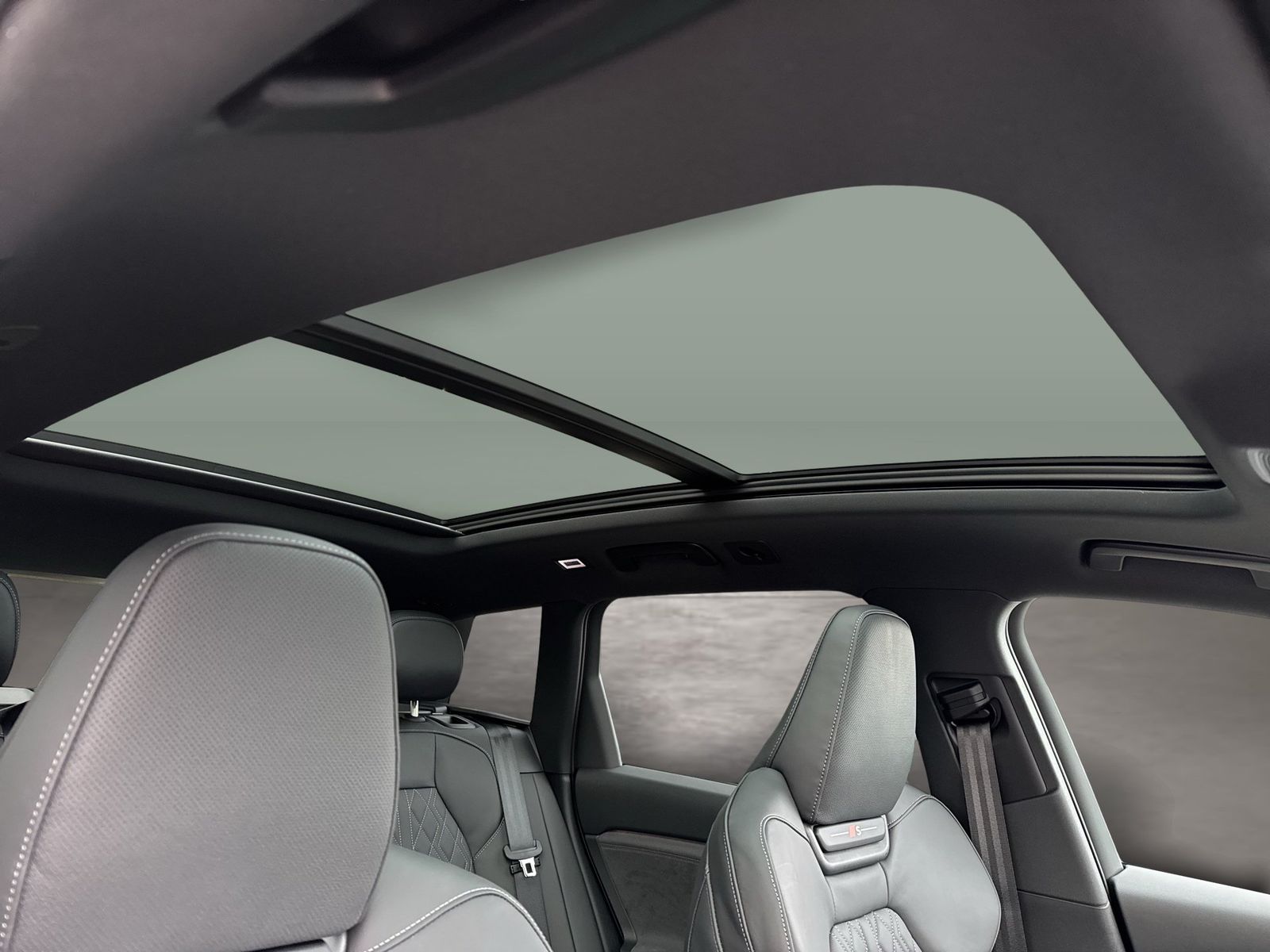 Fahrzeugabbildung Audi Q6 SUV e-tron quattro 285 kW B&O|AHK|HUD|Luft|LM