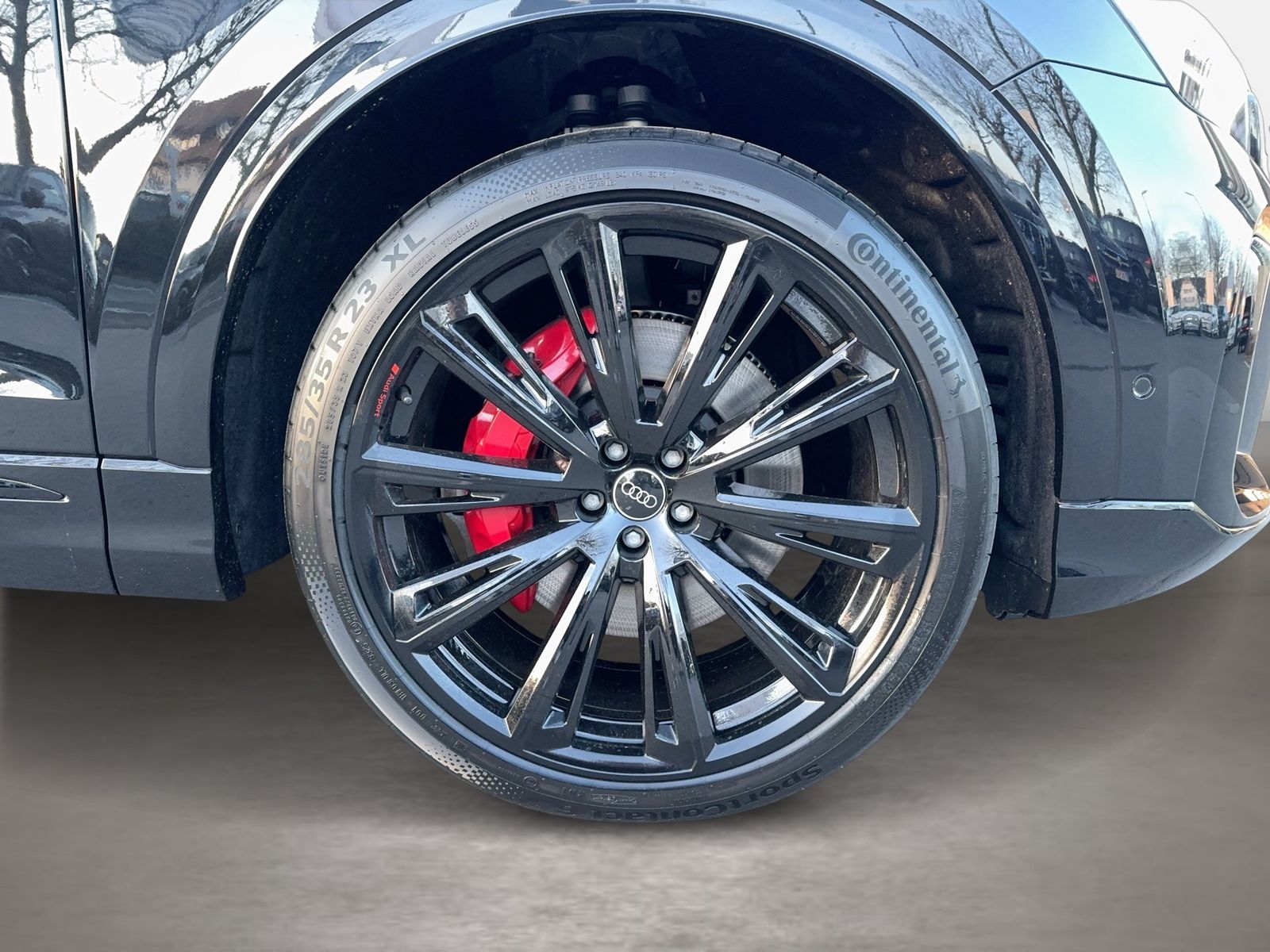 Fahrzeugabbildung Audi Q8 TFSIe S line business Matrix|Pano|HUD|