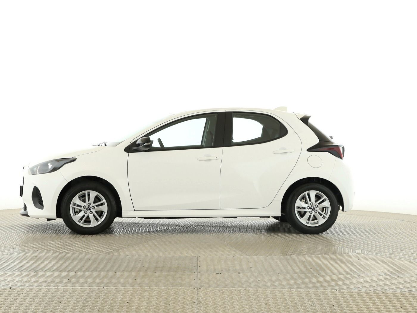 Fahrzeugabbildung Mazda 2 1.5 HEV Centre-Line ACC|DynLicht|Facelift|SHZG